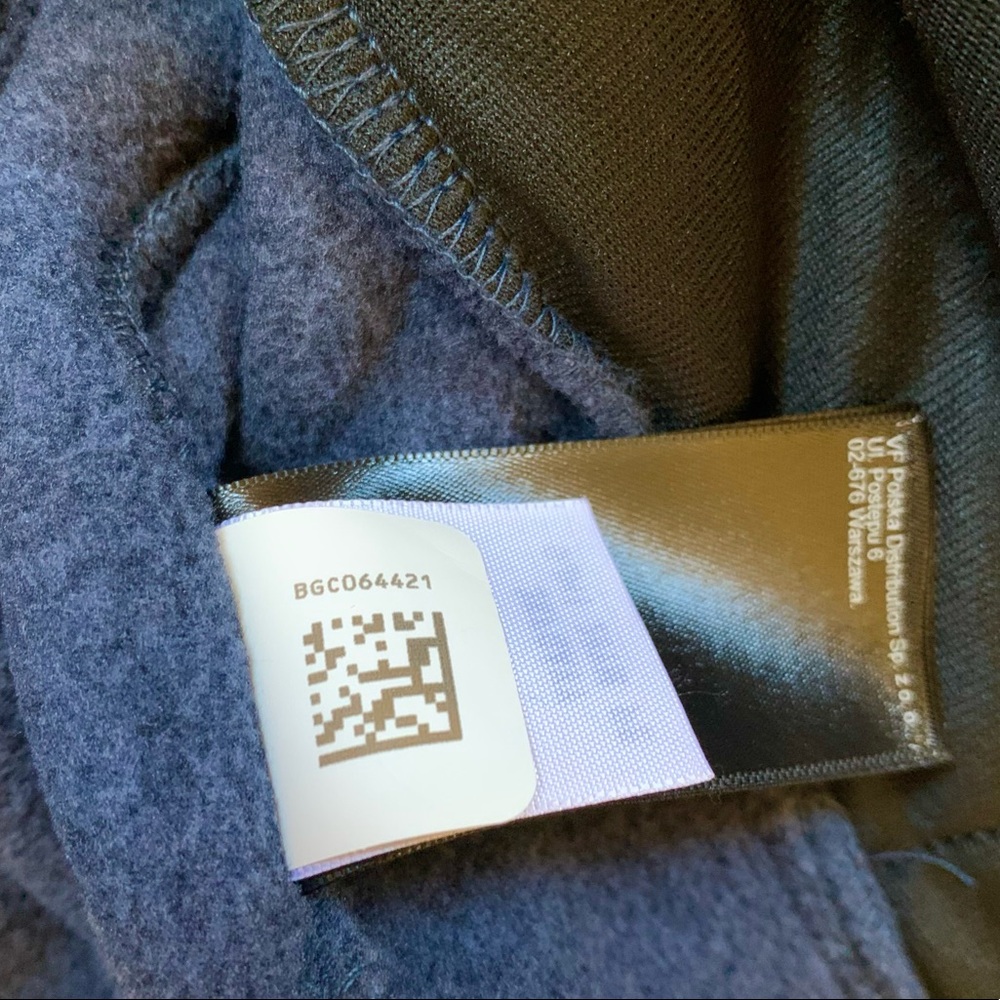 The North Face Women’s 200 Tundra Fleece Pullover - Picture 4 of 5